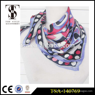Certification SGS qualifiée motif géométrique coloré femme utilisée belle écharpe en soie